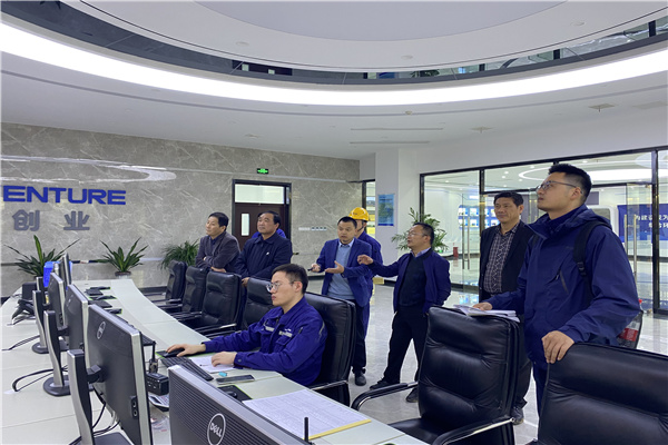 1617699115273742.jpg 參觀中控操作室.jpg